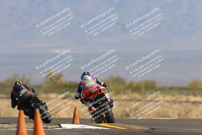 media/Oct-30-2022-CVMA (Sun) [[fb421c3cec]]/Race 8 Formula Lightweight Twins Shootout/